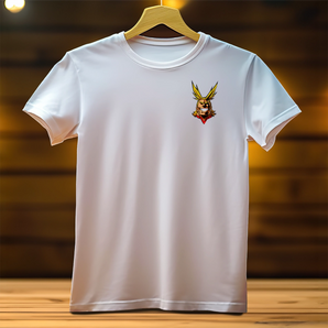 T-Shirt All Might blanc avec petit logo imprimé sur la poitrine par Les Bois d'Aurore